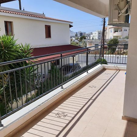 Lovely Apartment At The City Center Of パ フォス エクステリア 写真